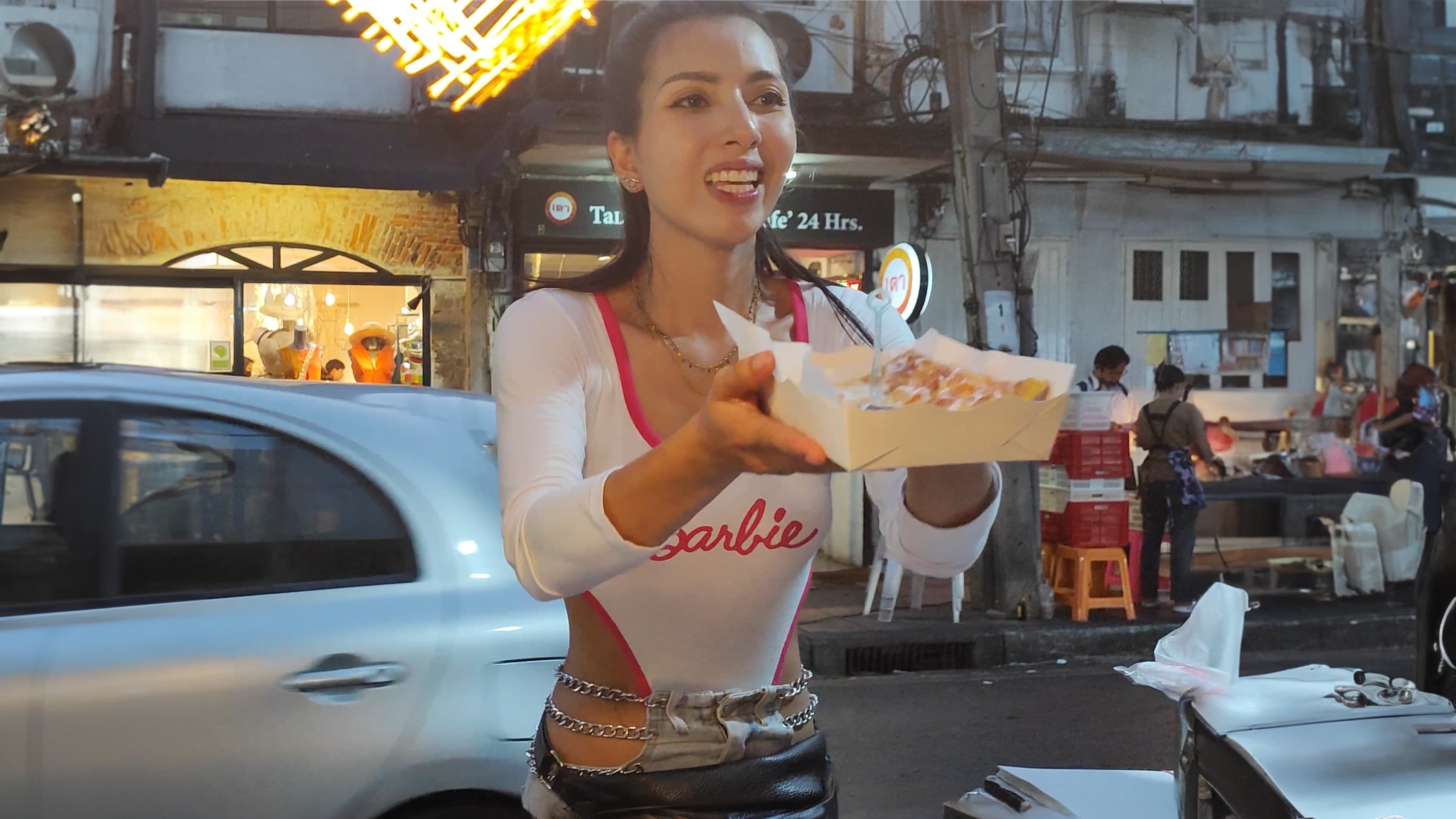 Benjawan Kaewsaen The Inspiring Roti Lady Of Bangkok A Street