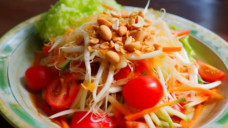 Raw Papaya Salad