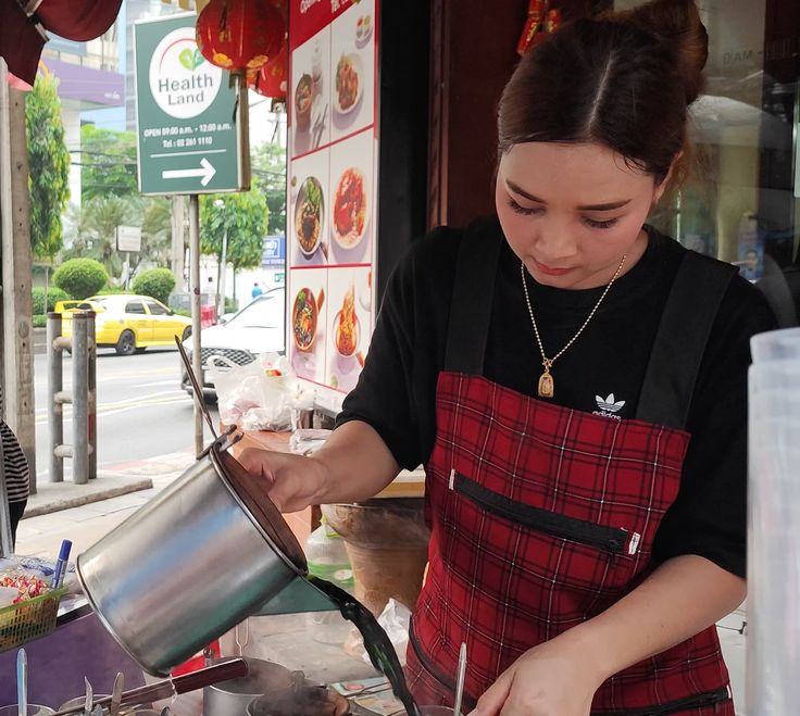 Ploysai Coffee Lady Photos