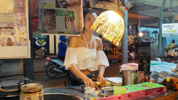 Puy Roti Lady in Focus: A Stunning Photographic Journey Through Her Street Food Stall